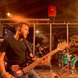 corsi-basso-milano-concerto-scuola-musictime-1