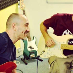 corsi-di-chitarra-milano-musictime-1